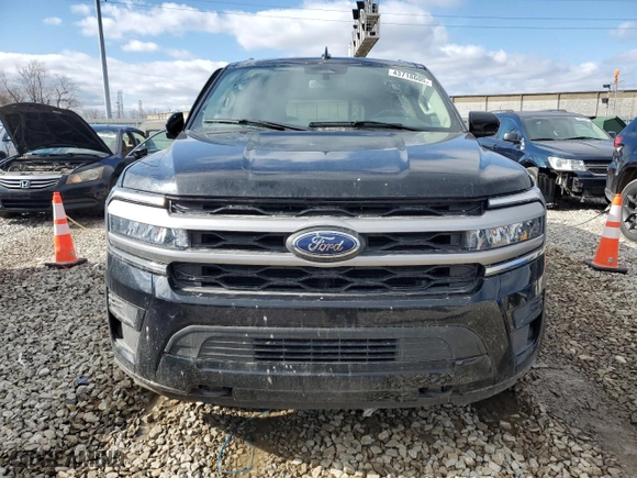 2023 Ford Expedition Max XLT with VIN 1FMJK1J85PEA01405, listed as a Copart auction lot 43718605 with NaN miles and Salvage Title. Bid and sale history available at carsss.com. Image 5.