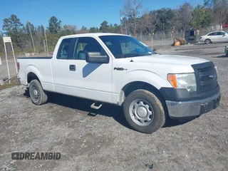 2014 Ford F-150 XL with VIN 1FTFX1CF5EKG23962, listed as a IAAI auction lot 41453430 with 184,837 mi miles. Bid and sale history available at carsss.com. Image 1.