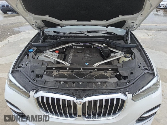 2023 BMW X5 xDrive40i z VIN 5UXCR6C08P9P32642, wystawiony jako Copart lot #56059525 z przebiegiem 48 802 mil mil oraz Czysty tytuł • Clean title. Historia ofert i sprzedaży dostępna na DreamBid. Obrazek 7.