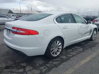 2013 Jaguar XF I4 RWD with VIN SAJWA0ES6DPU00600, listed as a IAAI auction lot 41414317 with 125,439 mi miles. Bid and sale history available at carsss.com. Image 4.