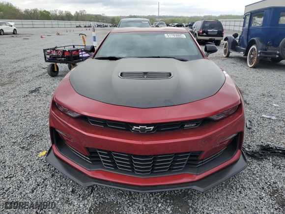 2021 Chevrolet Camaro LT1 with VIN 1G1FE1R78M0105045, listed as a Copart auction lot 51793665 with 104,313 mi miles and Clean Title. Bid and sale history available at carsss.com. Image 5.