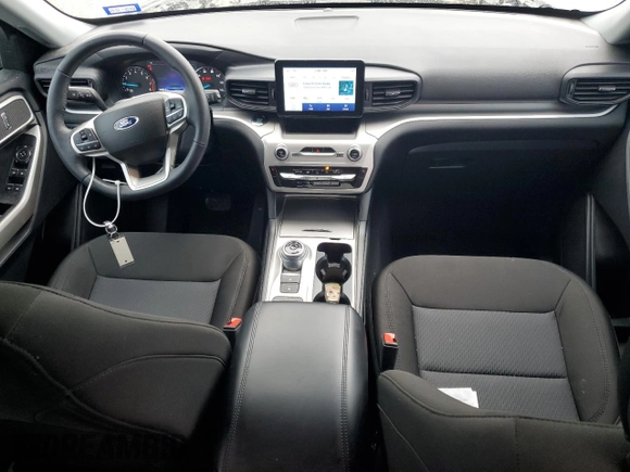 2022 Ford Explorer XLT z VIN 1FMSK7DH8NGA81304, wystawiony jako Copart lot #51003605 z przebiegiem 56 882 mil mil oraz Czysty tytuł • Clean title. Historia ofert i sprzedaży dostępna na DreamBid. Obrazek 8.