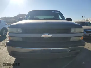 2002 Chevrolet Silverado 1500 Work Truck with VIN 2GCEC19XX21127719, listed as a Copart auction lot 81200654 with 122,857 mi miles and Salvage Title. Bid and sale history available at carsss.com. Image 5.