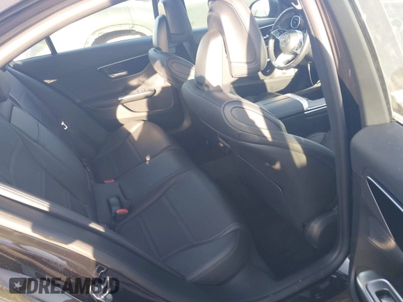2022 Mercedes-Benz C 300 with VIN W1KAF4HB4NR058640, listed as a IAAI auction lot 41776946 with 47,882 mi miles and . Bid and sale history available at DreamBid. Image 8.