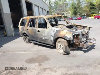 2004 Ford Expedition Special Service z VIN 1FMPU16L04LA72522, wystawiony jako IAAI lot #42057997 z przebiegiem Nie podano mil oraz . Historia ofert i sprzedaży dostępna na DreamBid. Obrazek 1.