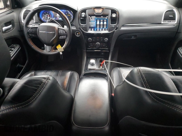 2018 Chrysler 300 with VIN 2C3CCABG5JH293495, listed as a Copart auction lot 47426505 with 94,199 mi miles and Salvage Title. Bid and sale history available at carsss.com. Image 8.