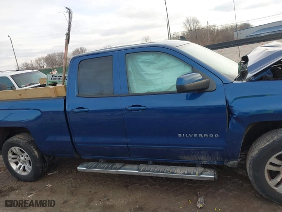 2017 Chevrolet Silverado 1500 LT with VIN 1GCVKREH9HZ137190, listed as a IAAI auction lot 41123725 with 85,959 mi miles. Bid and sale history available at carsss.com. Image 12.