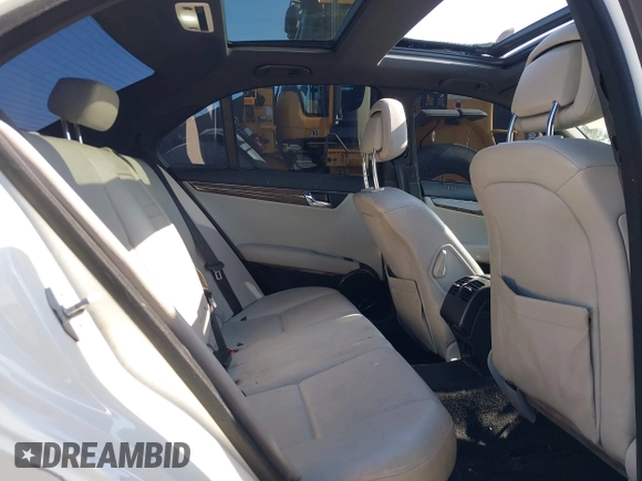 2009 Mercedes-Benz C-Class 3.5L Sport with VIN WDDGF56X39R068497, listed as a IAAI auction lot 41777330 with 123,790 mi miles. Bid and sale history available at carsss.com. Image 8.