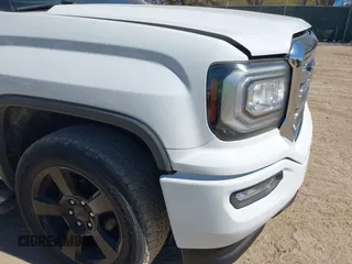 2019 GMC Sierra 1500 Limited with VIN 2GTR1LEC0K1115682, listed as a IAAI auction lot 41792304 with 123,077 mi miles. Bid and sale history available at carsss.com. Image 6.
