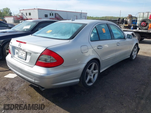 2009 Mercedes-Benz E 350 Luxury with VIN WDBUF56X19B418018, listed as a IAAI auction lot 42060912 with 131,210 mi miles and . Bid and sale history available at DreamBid. Image 4.