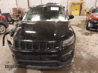 2019 Jeep Compass Latitude with VIN 3C4NJDBB0KT838995, listed as a IAAI auction lot 41278070 with 55,850 mi miles. Bid and sale history available at carsss.com. Image 12.