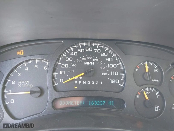 2005 Chevrolet Silverado 1500 LS with VIN 2GCEC13TX51171276, listed as a IAAI auction lot 41861847 with 163,237 mi miles. Bid and sale history available at carsss.com. Image 7.