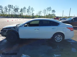 2015 Nissan Altima 2.5 with VIN 1N4AL3AP5FN879361, listed as a IAAI auction lot 41840092 with 205,415 mi miles. Bid and sale history available at carsss.com. Image 15.