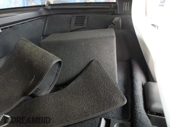 1993 Chevrolet Corvette с VIN 1G1YY23P0P5119317, выставлен на аукционе Copart как лот 59141725 с пробегом 98 111 миль миль и Списание • Salvage title. История ставок и продаж доступна на DreamBid. Изображение 10.