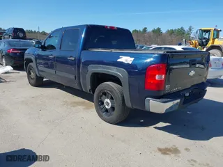 2007 Chevrolet Silverado 1500 LTZ with VIN 2GCEK13M571693165, listed as a IAAI auction lot 42077886 with 244,826 mi miles. Bid and sale history available at carsss.com. Image 3.