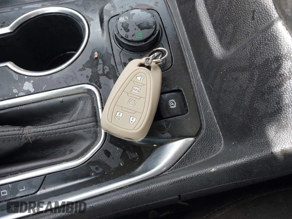2020 Chevrolet Traverse LT Cloth with VIN 1GNEVGKW0LJ156045, listed as a IAAI auction lot 42050791 with 98,250 mi miles and . Bid and sale history available at DreamBid. Image 11.