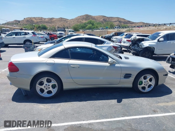 2003 Mercedes-Benz SL 500 z VIN WDBSK75F43F010443, wystawiony jako IAAI lot #42270762 z przebiegiem Nie podano mil oraz . Historia ofert i sprzedaży dostępna na DreamBid. Obrazek 13.