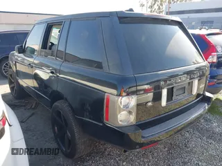 2008 Land Rover Range Rover SC z VIN SALMF13428A297436, wystawiony jako IAAI lot #41578156 z przebiegiem 151 446 mil mil oraz . Historia ofert i sprzedaży dostępna na DreamBid. Obrazek 3.