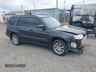 2008 Subaru Forester X z VIN JF1SG656X8G700086, wystawiony jako IAAI lot #42500917 z przebiegiem 163 914 mil mil oraz . Historia ofert i sprzedaży dostępna na DreamBid. Obrazek 1.