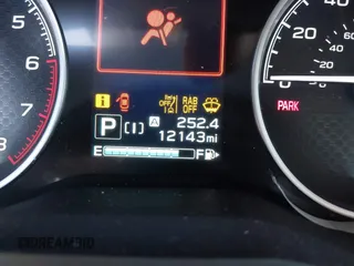 2023 Subaru Forester Limited с VIN JF2SKAPC8PH431840, выставлен на аукционе IAAI как лот 42308315 с пробегом 12 143 миль миль и . История ставок и продаж доступна на DreamBid. Изображение 15.