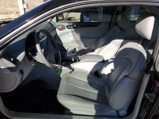 2001 Mercedes-Benz CLK 320/430 with VIN WDBLJ65G11F172991, listed as a Copart auction lot 82368104 with 138,194 mi miles and Salvage Title. Bid and sale history available at DreamBid. Image 7.
