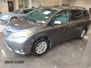 2017 Toyota Sienna XLE Auto Access Seat с VIN 5TDYZ3DC6HS801037, выставлен на аукционе IAAI как лот 41098091 с пробегом 180 674 миль миль и . История ставок и продаж доступна на DreamBid. Изображение 17.