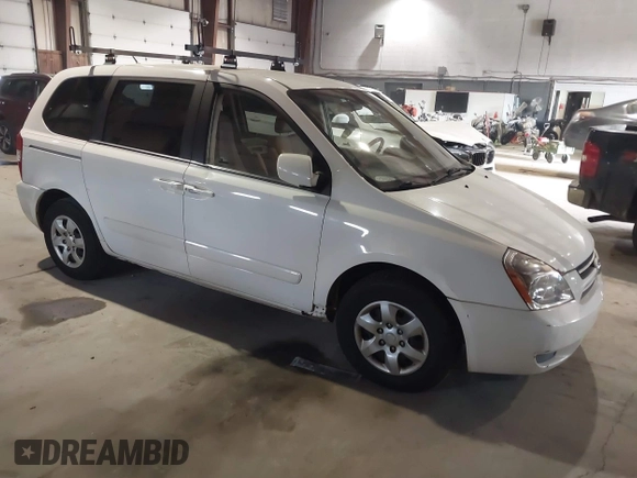 2007 Kia Sedona with VIN KNDMB133X76142466, listed as a IAAI auction lot 41351644 with 183,534 mi miles. Bid and sale history available at carsss.com. Image 1.
