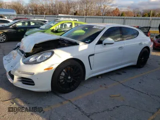2016 Porsche Panamera 4S z VIN WP0AB2A75GL050665, wystawiony jako Copart lot #71320672 z przebiegiem 52 844 mil mil oraz . Historia ofert i sprzedaży dostępna na DreamBid. Obrazek 1.