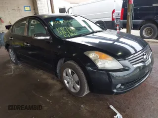2008 Nissan Altima 2.5 S with VIN 1N4AL21E08C224077, listed as a IAAI auction lot 41812590 with 148,448 mi miles. Bid and sale history available at carsss.com. Image 1.