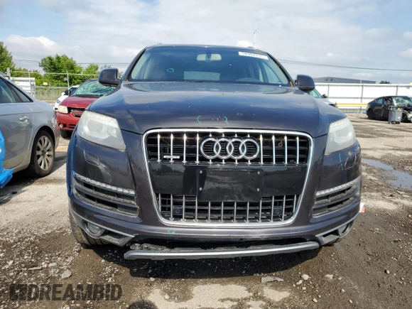 2014 Audi Q7 Premium Plus z VIN WA1LGAFE9ED017293, wystawiony jako Copart lot #58902235 z przebiegiem Nie podano mil oraz Szkoda całkowita • Salvage title. Historia ofert i sprzedaży dostępna na DreamBid. Obrazek 5.