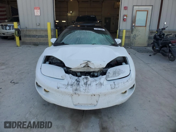 2001 Pontiac Firebird Firebird with VIN 2G2FS22K412145075, listed as a Copart auction lot 71841594 with 156,152 mi miles and Salvage title. Bid and sale history available at DreamBid. Image 5.