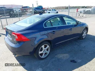 2013 Volvo S60 T5 with VIN YV1612FH0D2234126, listed as a IAAI auction lot 41822163 with 160,503 mi miles. Bid and sale history available at carsss.com. Image 4.