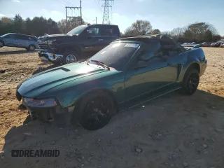 2000 Ford Mustang GT with VIN 1FAFP45X4YF270219, listed as a Copart auction lot 83227174 with 0 mi miles and Salvage Title. Bid and sale history available at carsss.com. Image 1.