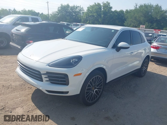 2019 Porsche Cayenne z VIN WP1AA2AYXKDA12829, wystawiony jako IAAI lot #42050935 z przebiegiem 80 056 mil mil oraz . Historia ofert i sprzedaży dostępna na DreamBid. Obrazek 17.