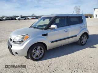 2010 Kia Soul + with VIN KNDJT2A28A7103862, listed as a Copart auction lot 82301844 with 188,238 mi miles and Salvage Title. Bid and sale history available at carsss.com. Image 1.