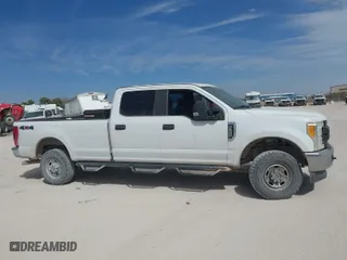 2017 Ford Super Duty F-250 SRW Lariat with VIN 1FT7W2B6XHEE73400, listed as a IAAI auction lot 41675678 with 179,224 mi miles. Bid and sale history available at carsss.com. Image 13.