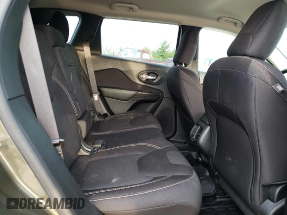 2015 Jeep Cherokee Latitude with VIN 1C4PJLCB3FW720876, listed as a Copart auction lot 54414872 with 82,413 mi miles and Salvage Title. Bid and sale history available at carsss.com. Image 6.