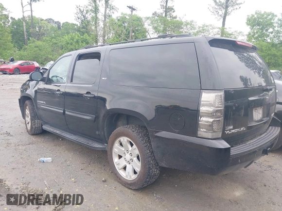 2008 GMC Yukon XL SLT 4SB z VIN 1GKFC160X8R269083, wystawiony jako IAAI lot #42093992 z przebiegiem 303 131 mil mil oraz . Historia ofert i sprzedaży dostępna na DreamBid. Obrazek 3.