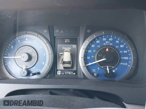 2015 Toyota Sienna XLE with VIN 5TDYK3DCXFS663083, listed as a IAAI auction lot 41967621 with 177,472 mi miles and . Bid and sale history available at DreamBid. Image 7.