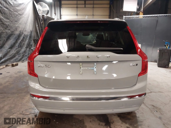 2024 Volvo XC90 Plus Bright Theme with VIN YV4062PE3R1190313, listed as a IAAI auction lot 41515224 with 7,630 mi miles. Bid and sale history available at carsss.com. Image 16.