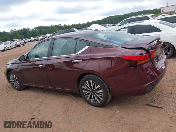 2024 Nissan Altima SV with VIN 1N4BL4DV8RN371216, listed as a IAAI auction lot 42826440 with 52,055 mi miles and . Bid and sale history available at DreamBid. Image 14.