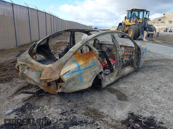 2018 Tesla Model 3 Long Range Battery with VIN 5YJ3E1EB5JF100466, listed as a IAAI auction lot 41413723 with Not Provided miles and . Bid and sale history available at DreamBid. Image 4.