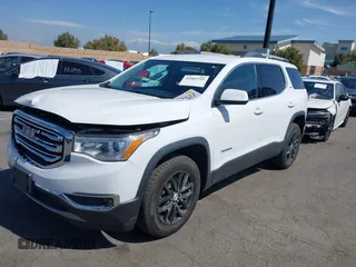 2019 GMC Acadia SLT z VIN 1GKKNMLS0KZ235497, wystawiony jako IAAI lot #41803755 z przebiegiem 80 740 mil mil oraz . Historia ofert i sprzedaży dostępna na DreamBid. Obrazek 18.