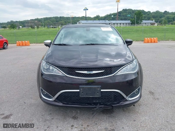 2017 Chrysler Pacifica Touring-L with VIN 2C4RC1BG6HR559293, listed as a IAAI auction lot 39997276 with NaN miles. Bid and sale history available at carsss.com. Image 12.