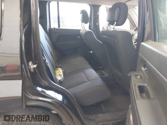 2011 Jeep Liberty Sport with VIN 1J4PN2GKXBW542168, listed as a IAAI auction lot 41984972 with 145,414 mi miles. Bid and sale history available at carsss.com. Image 8.