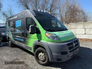 2014 Ram ProMaster Cargo with VIN 3C6URVHG4EE122713, listed as a Copart auction lot 53986395 with 304,967 mi miles and Clean Title. Bid and sale history available at carsss.com. Image 1.
