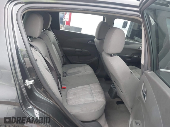 2016 Chevrolet Sonic LT z VIN 1G1JC6SH3G4155865, wystawiony jako IAAI lot #41808426 z przebiegiem 142 866 mil mil oraz . Historia ofert i sprzedaży dostępna na DreamBid. Obrazek 8.