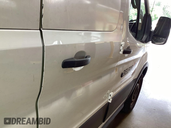 2018 Ford Transit с VIN 1FTYR1ZG4JKA34091, выставлен на аукционе IAAI как лот 42650298 с пробегом 177 181 миль миль и . История ставок и продаж доступна на DreamBid. Изображение 18.