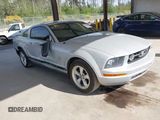 2007 Ford Mustang Deluxe z VIN 1ZVFT80N475362189, wystawiony jako IAAI lot #42223867 z przebiegiem 119 108 mil mil oraz . Historia ofert i sprzedaży dostępna na DreamBid. Obrazek 1.