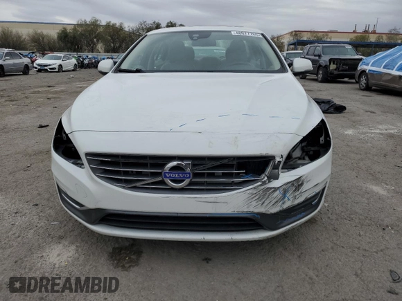 2015 Volvo S60 T5 Drive-E Premier z VIN YV140MFB2F1315820, wystawiony jako Copart lot #48077765 z przebiegiem 116 473 mil mil oraz Szkoda całkowita • Salvage title. Historia ofert i sprzedaży dostępna na DreamBid. Obrazek 5.